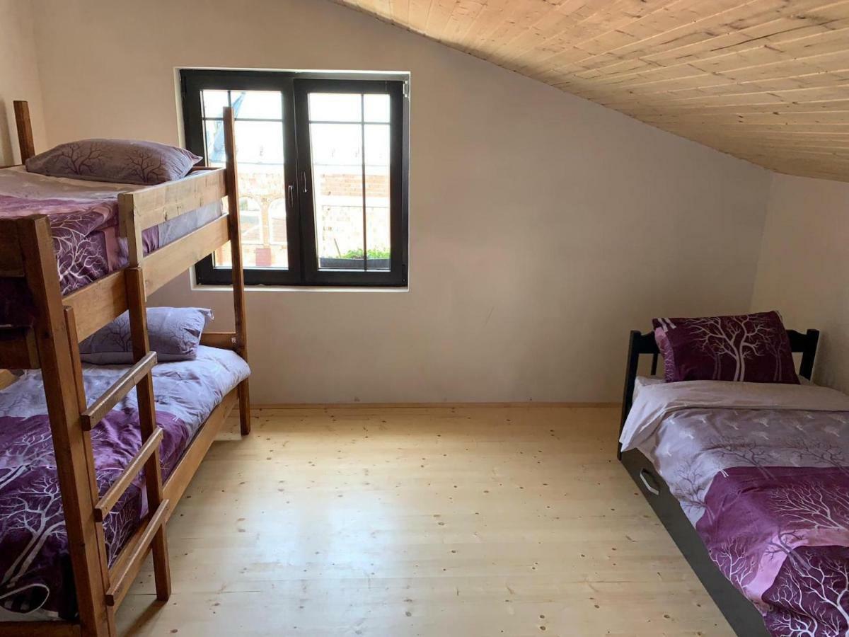 Guest House Tivko Katce Γκόστιβαρ Εξωτερικό φωτογραφία