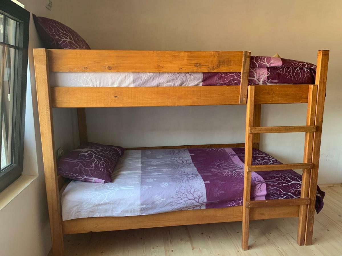 Guest House Tivko Katce Γκόστιβαρ Εξωτερικό φωτογραφία